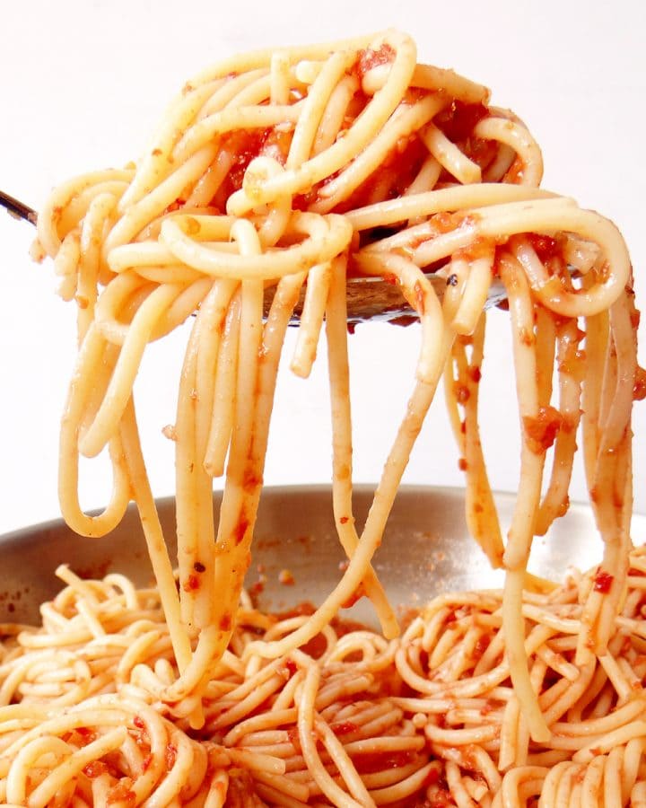 louche de spaghetti aux légumes