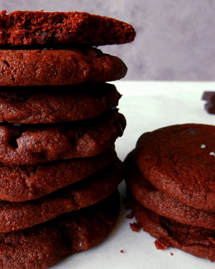 chocolate sables in a pile