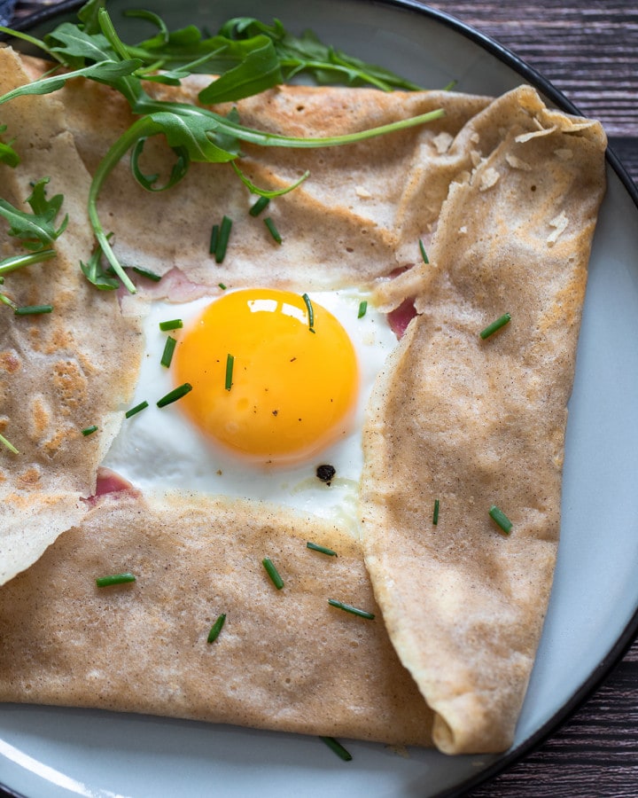 Savory breakfast crepes - Picnic on a Broom